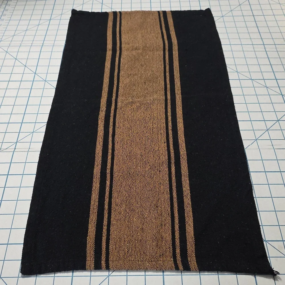 Black and Tan Table Runner, 14x28, Gently Preloved‎